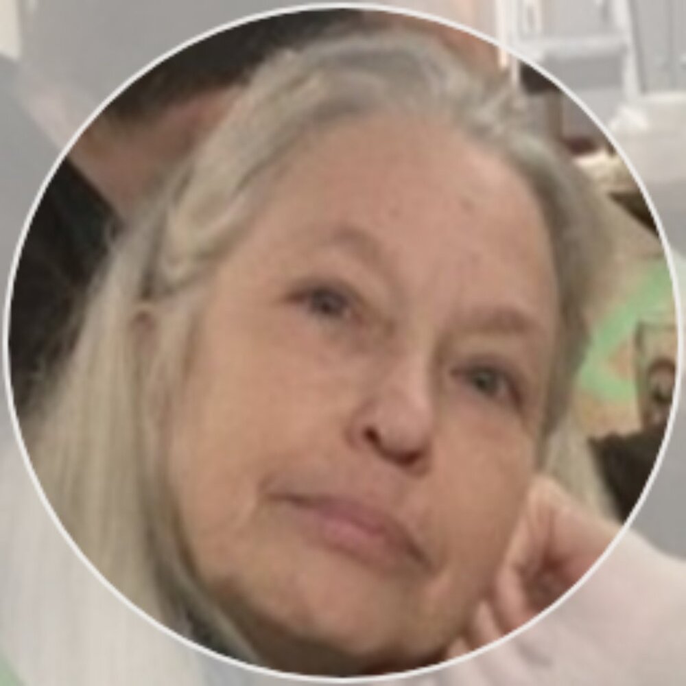 Meet your Posher, Hillary